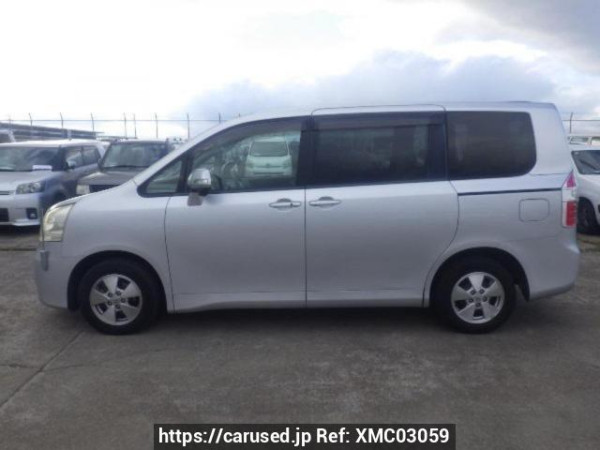 Used 2009 AT toyota noah ZRR70G Image[3]