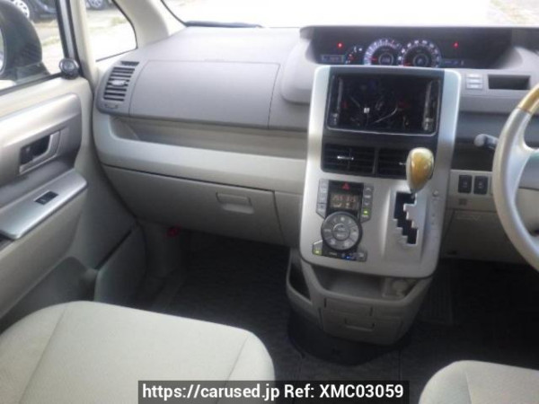 Used 2009 AT toyota noah ZRR70G Image[17]