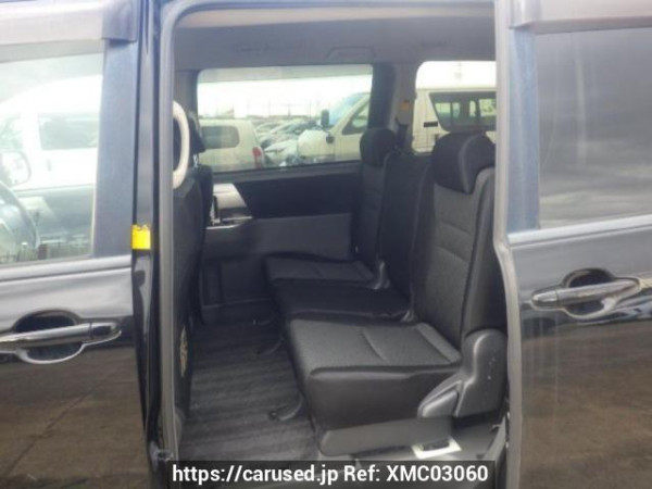 Used 2008 AT toyota noah ZRR70W Image[14]