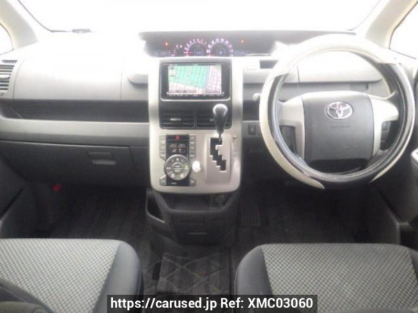 Used 2008 AT toyota noah ZRR70W Image[16]