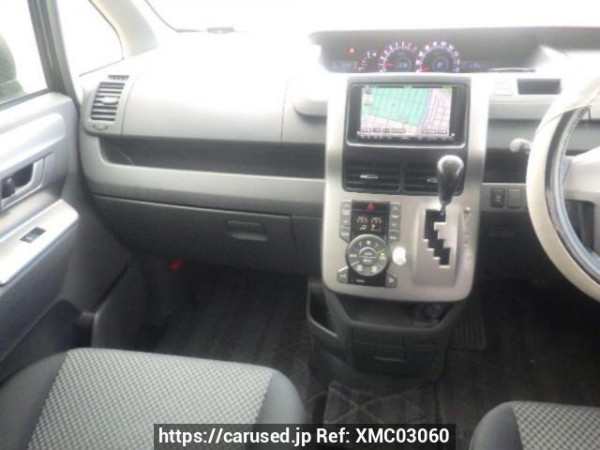 Used 2008 AT toyota noah ZRR70W Image[17]