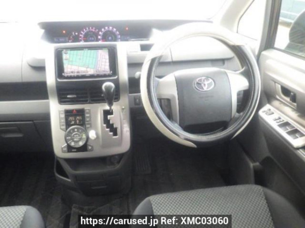 Used 2008 AT toyota noah ZRR70W Image[18]