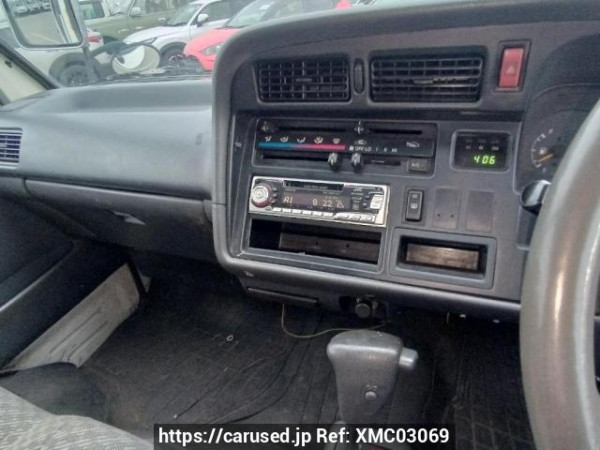 Used 2003 AT toyota hiace-van RZH112V Image[22]