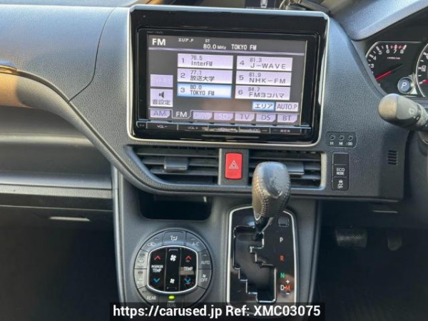 Used 2014 AT toyota noah ZRR80W Image[24]