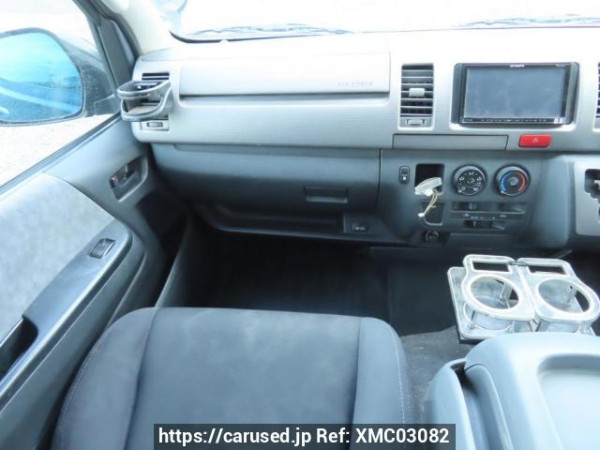 Used 2006 AT toyota regiusace-van KDH200V Image[23]
