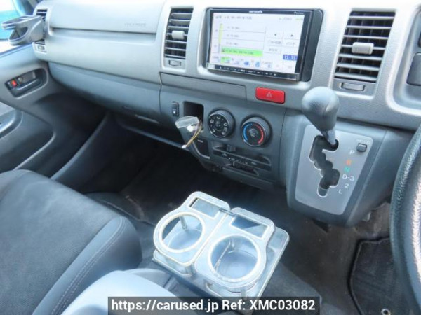 Used 2006 AT toyota regiusace-van KDH200V Image[30]