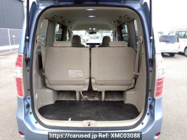 Used 2007 AT toyota noah ZRR70G Image[6]