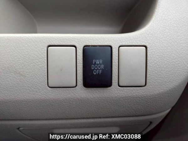 Used 2007 AT toyota noah ZRR70G Image[25]