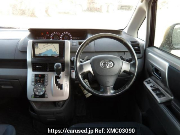 Used 2008 AT toyota voxy ZRR70W Image[20]