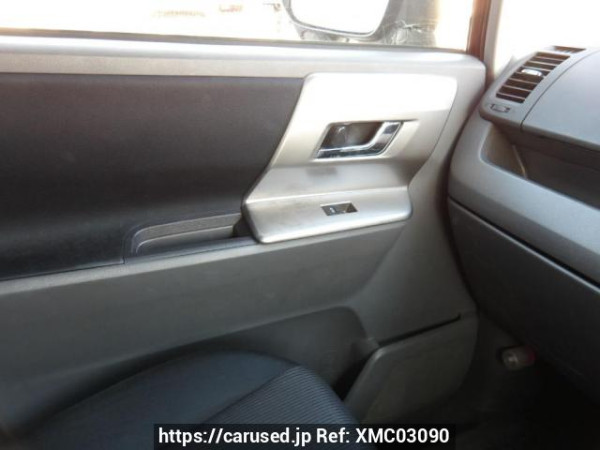 Used 2008 AT toyota voxy ZRR70W Image[31]