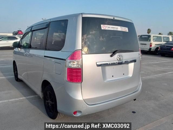 Used 2008 AT toyota noah ZRR70G Image[4]
