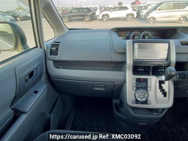 Used 2008 AT toyota noah ZRR70G Image[21]