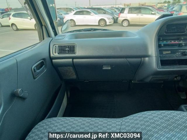 Used 2003 MT toyota hiace-van RZH112V Image[18]