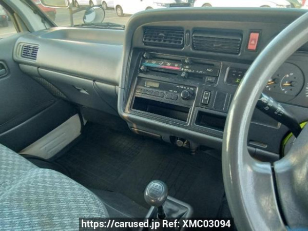 Used 2003 MT toyota hiace-van RZH112V Image[22]