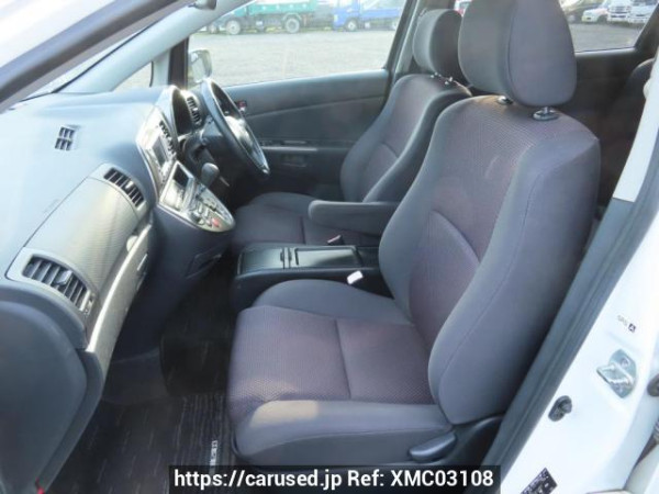 Used 2004 AT toyota wish ZNE10G Image[17]
