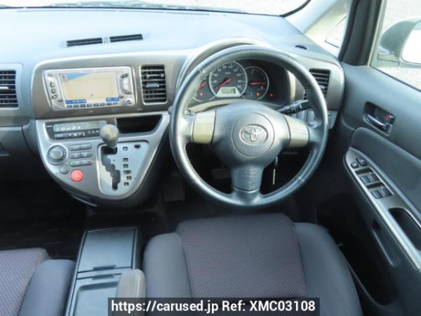 Used 2004 AT toyota wish ZNE10G Image[24]