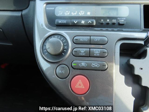 Used 2004 AT toyota wish ZNE10G Image[30]