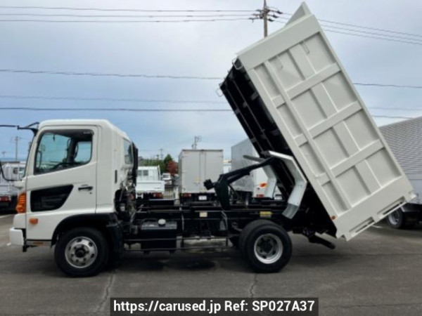 Used 2014 AT hino ranger FC9JCAP Image[2]