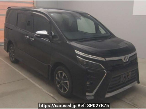 Used 2018 AT toyota voxy ZRR85W Image[0]
