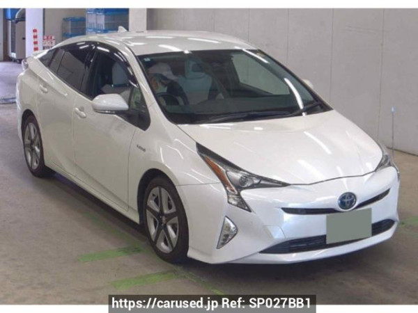 Used 2018 AT toyota prius ZVW51 Image[0]
