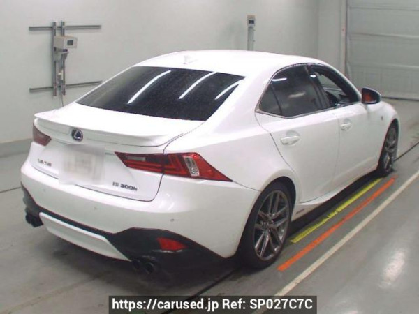Used 2014 AT lexus is AVE30 Image[1]