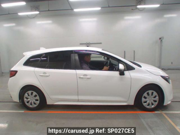 Used 2022 AT toyota corolla-touring-wagon ZWE211W Image[2]