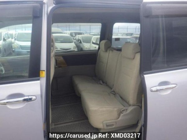 Used 2009 AT toyota noah ZRR70W Image[14]