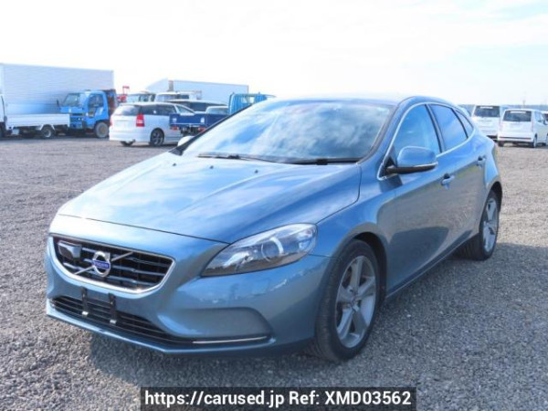 Used 2013 AT volvo v40 MB4164T Image[2]