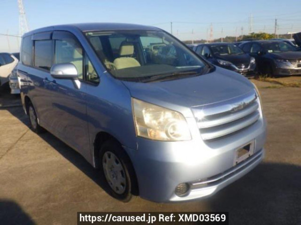 Used 2009 AT toyota noah ZRR70G Image[0]