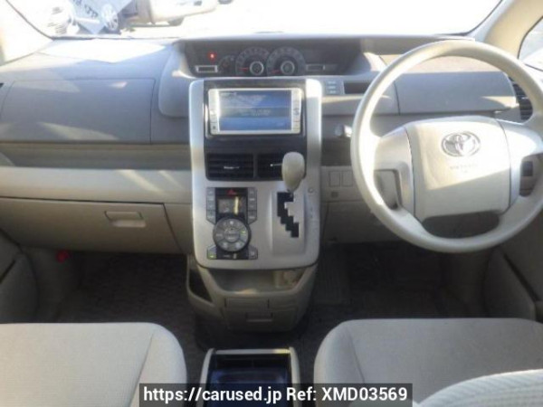 Used 2009 AT toyota noah ZRR70G Image[16]