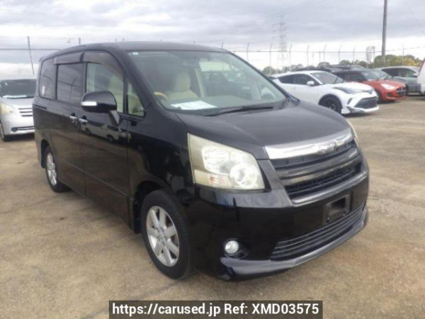 Used 2010 AT toyota noah ZRR70W Image[0]
