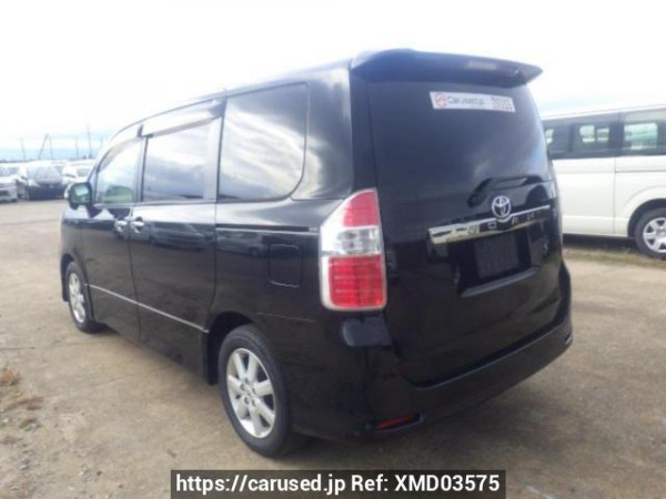 Used 2010 AT toyota noah ZRR70W Image[4]