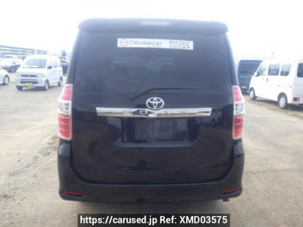 Used 2010 AT toyota noah ZRR70W Image[5]