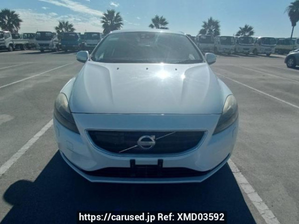 Used 2013 AT volvo v40 MB4164T Image[1]