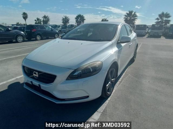 Used 2013 AT volvo v40 MB4164T Image[2]