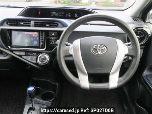 Used 2015 AT toyota aqua NHP10 Image[1]