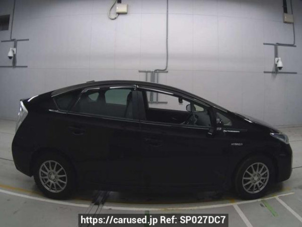 Used 2012 AT toyota prius ZVW30 Image[2]
