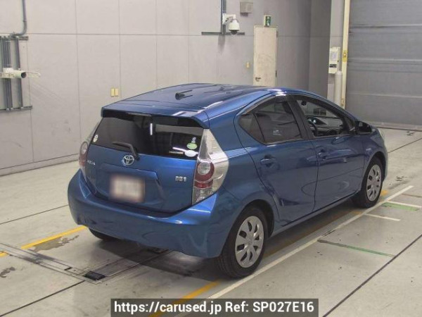 Used 2014 AT toyota aqua NHP10 Image[1]