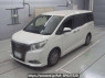 Used 2015 AT toyota esquire ZRR80G Image[0]