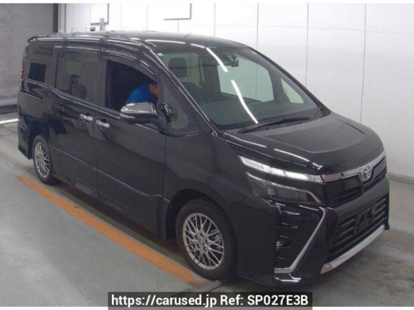 Used 2021 AT toyota voxy ZWR80W Image[0]