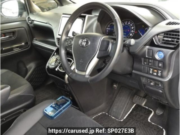 Used 2021 AT toyota voxy ZWR80W Image[2]