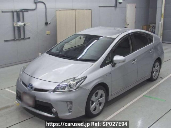 Used 2014 AT toyota prius ZVW30 Image[0]