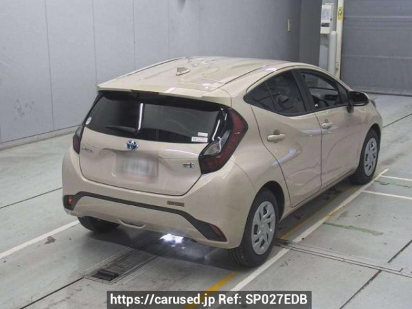 Used 2022 AT toyota aqua MXPK11 Image[1]