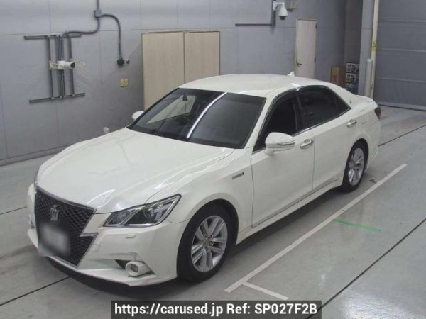 Used 2013 AT toyota crown-hybrid AWS210 Image[0]