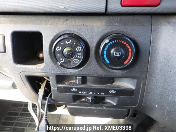 Used 2005 MT toyota hiace-van KDH200V Image[19]
