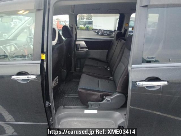 Used 2008 AT toyota voxy ZRR70W Image[17]