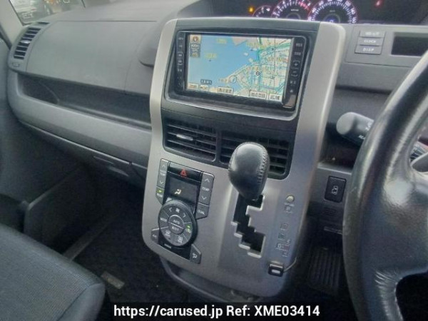 Used 2008 AT toyota voxy ZRR70W Image[24]