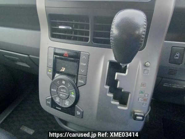 Used 2008 AT toyota voxy ZRR70W Image[27]