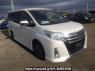 Used 2015 AT toyota noah ZRR80W Image[0]
