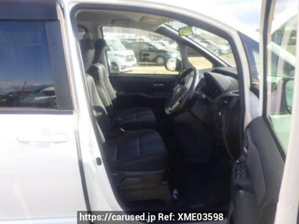 Used 2015 AT toyota noah ZRR80W Image[11]